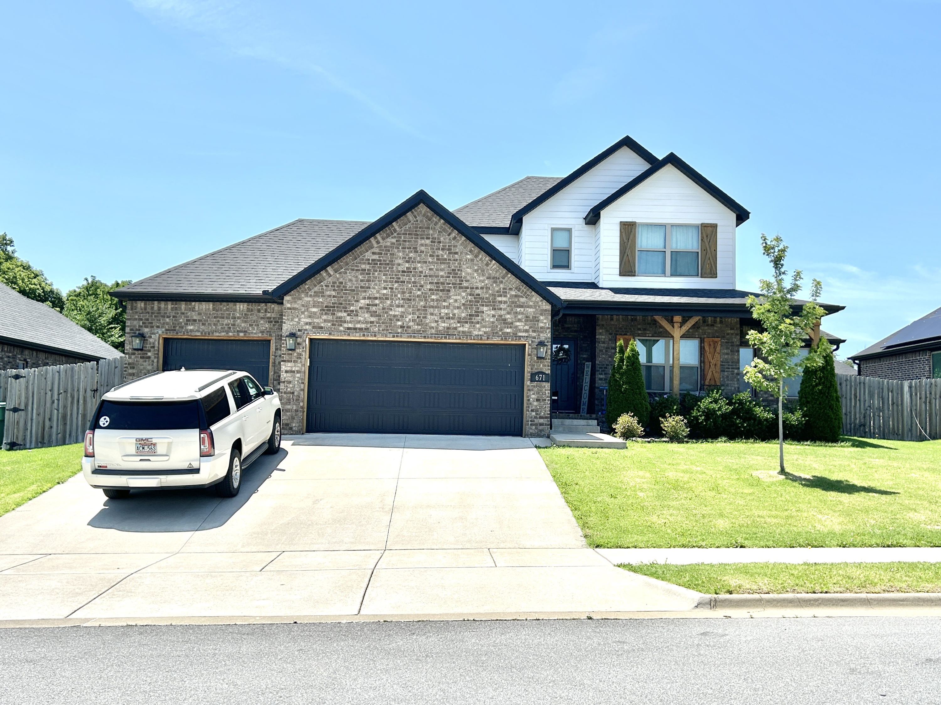 671 Maplewood Drive